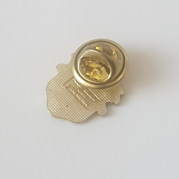 💲5️⃣ in 🛍️of2+  [FIDLER] City of Winnipeg Crest Pin - Picture 9 of 10